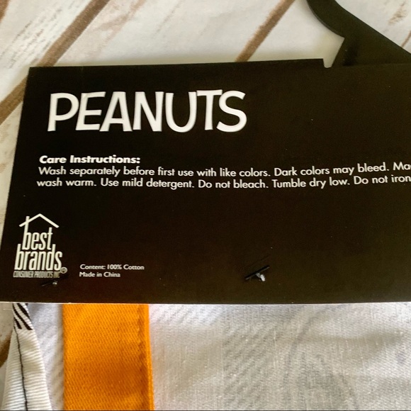 Peanuts Snoopy in Jack O’Lantern Pumpkin Halloween Apron - Picture 13 of 13